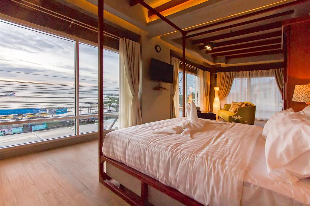 Kroque Boutique & Bistro Ang Sila Dış mekan fotoğraf
