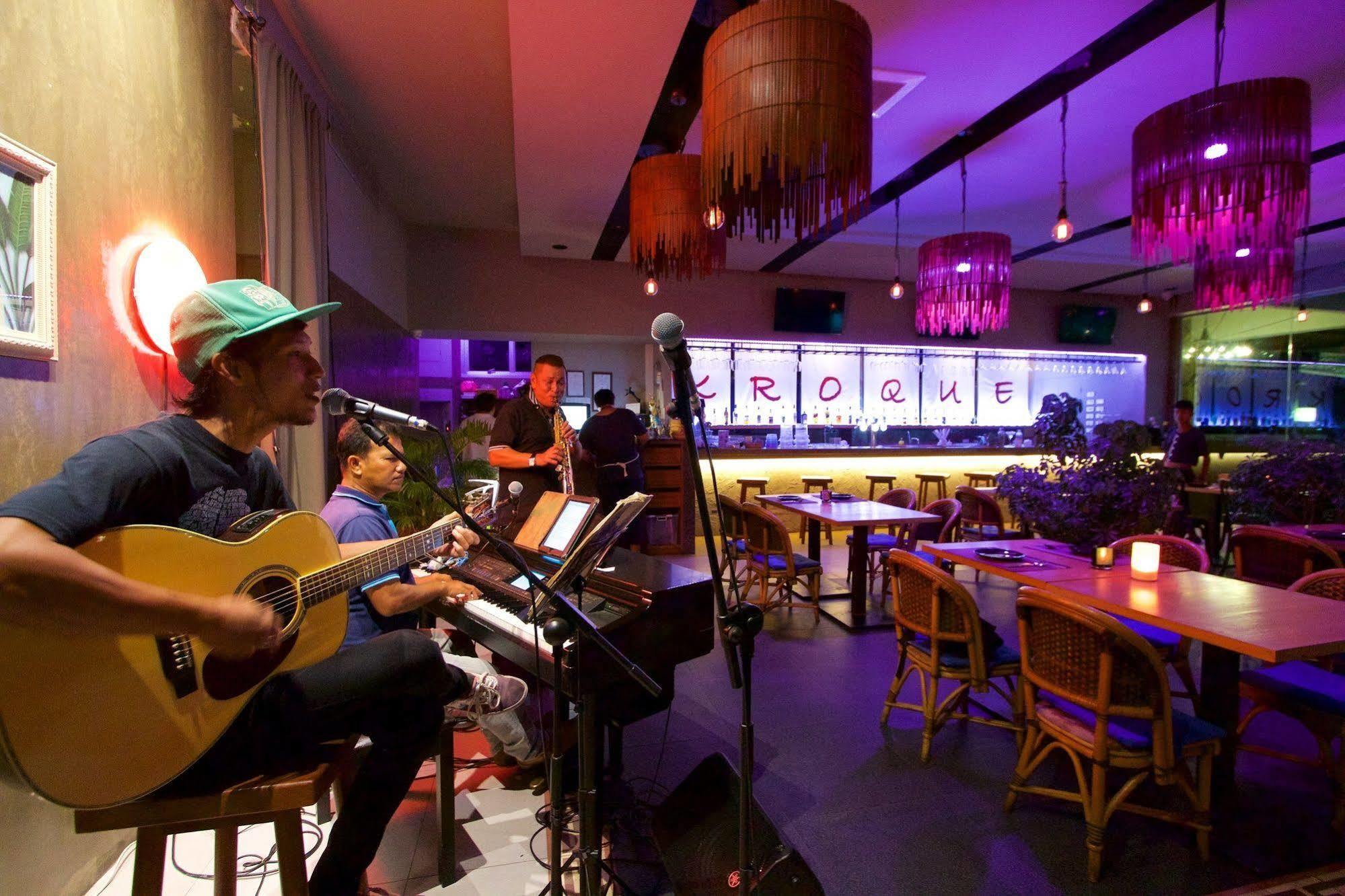 Kroque Boutique & Bistro Ang Sila Dış mekan fotoğraf