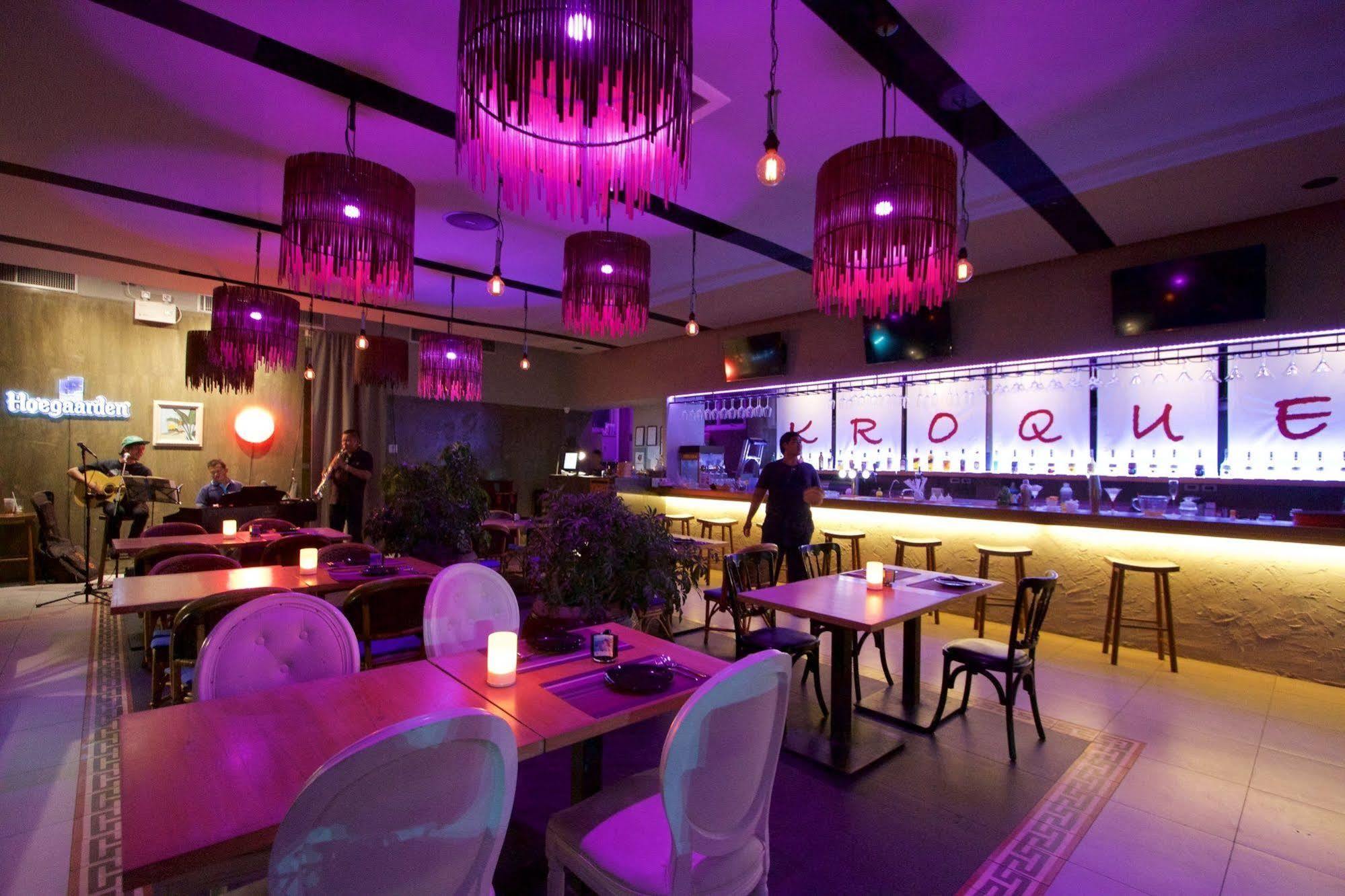 Kroque Boutique & Bistro Ang Sila Dış mekan fotoğraf