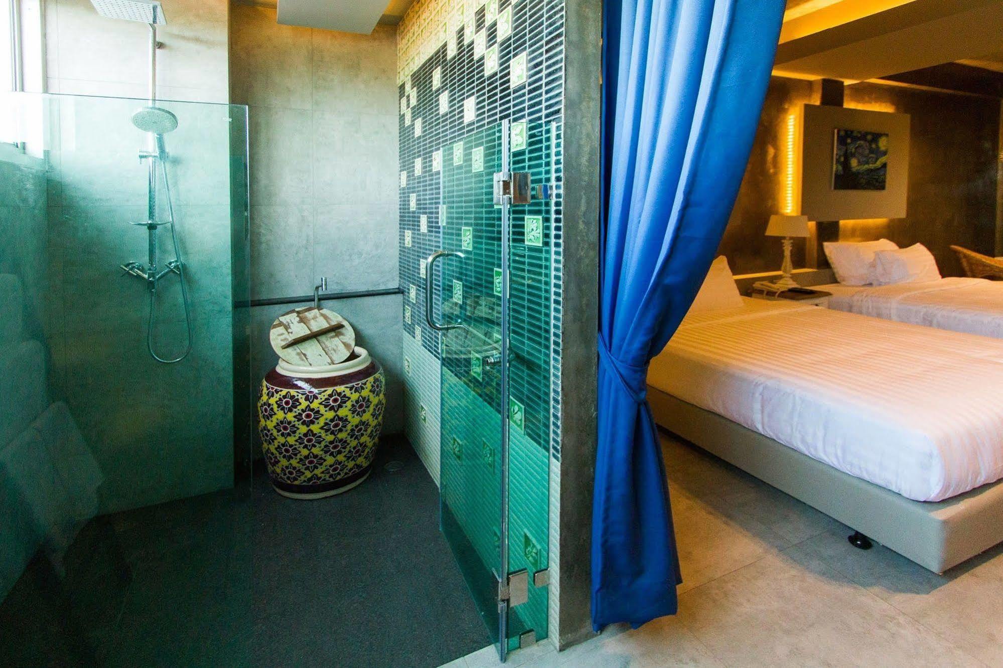 Kroque Boutique & Bistro Ang Sila Dış mekan fotoğraf